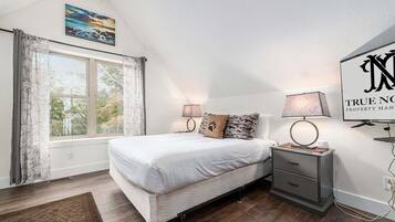 Habitación, balcón | Interior