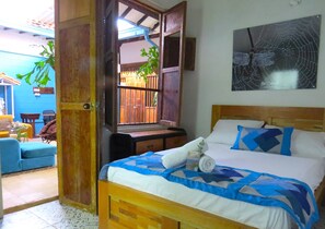 Economy Double Room, Courtyard View | Free WiFi - Casa Fibonacci (Titiribí)