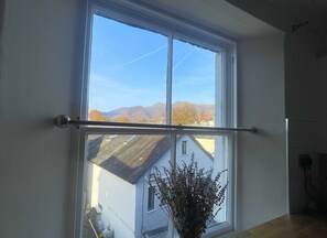 Interior - The Tops Central Keswick (Keswick)