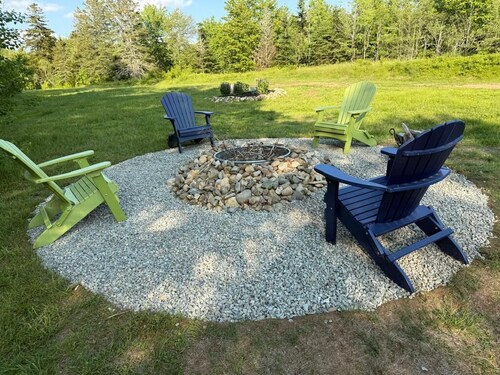 Brand New House!! Charming tiny home on small farm close to Schoodic Peninsula.