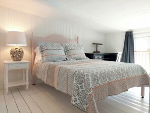 3 habitaciones, tabla de planchar con plancha y cuna de viaje