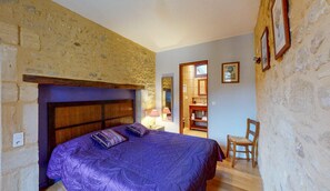 2 chambres, accès à Internet, literie fournie