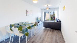 Apartment | Dining - Happy - Apartment In Urbanitzacio Platja D'oliva (Oliva)