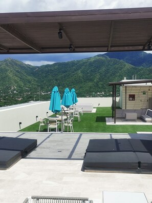 Outdoor dining - Eden Loft in beautiful Santa Marta Colombia, "The Pearl of the Americas" (Santa Marta)