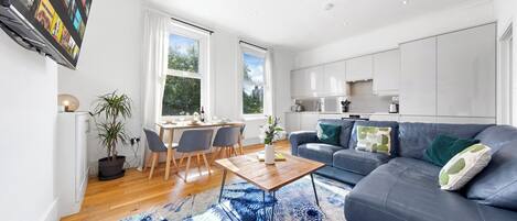 Smart TV, books, stereo