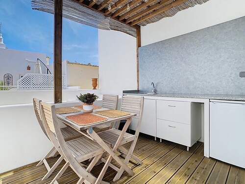 CASA BEIRA-MAR - Charming typical Moradia house in OLHAO -ROOFTOP and parking lot