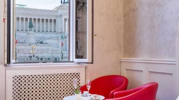 Panoramic Studio Suite, City View