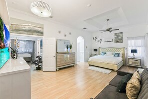 4 bedrooms, iron/ironing board, WiFi, bed sheets