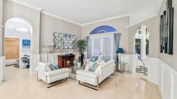 TV connectée, jeux vidéo, baby-foot