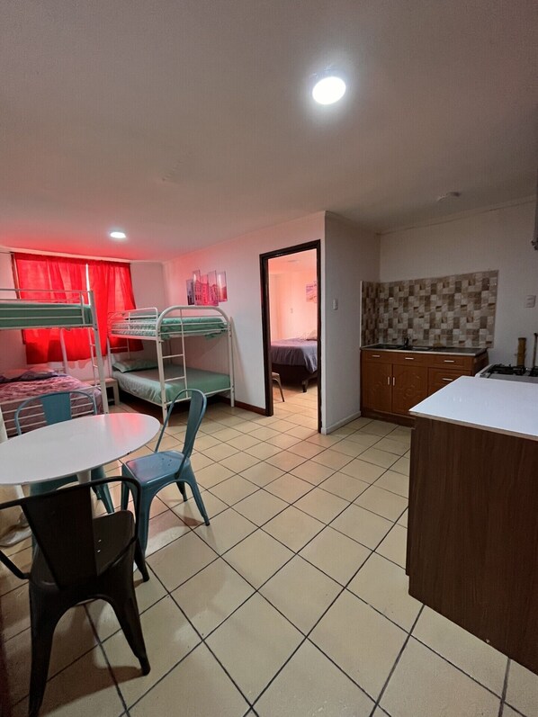 1 bedroom, free WiFi