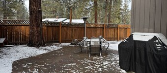 The Guests Nest Cabin w/Hot tub