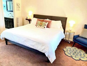 1 habitación, tabla de planchar con plancha, wifi y ropa de cama