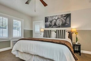 1 soverom, strykejern/-brett, wi-fi (inkludert) og sengetøy