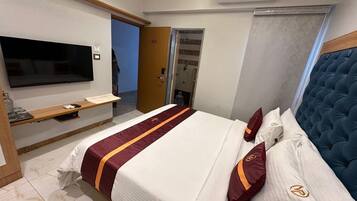 Camera Deluxe con letto matrimoniale o 2 letti singoli, vista montagna | Wi-Fi gratuito