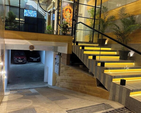 Free self-parking - THE VP RESIDENCY TOWERRS (Thiruthani)
