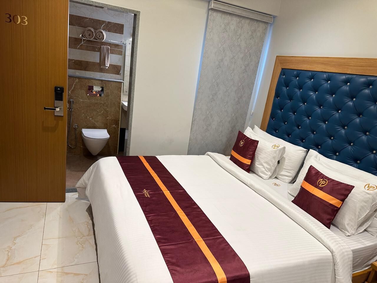 Deluxe Room, Mountain View | Desk, free WiFi, bed sheets