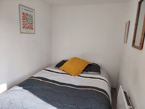 3 bedrooms, WiFi, bed sheets - Les gîtes C & H - Le Charme (Les Herbiers)