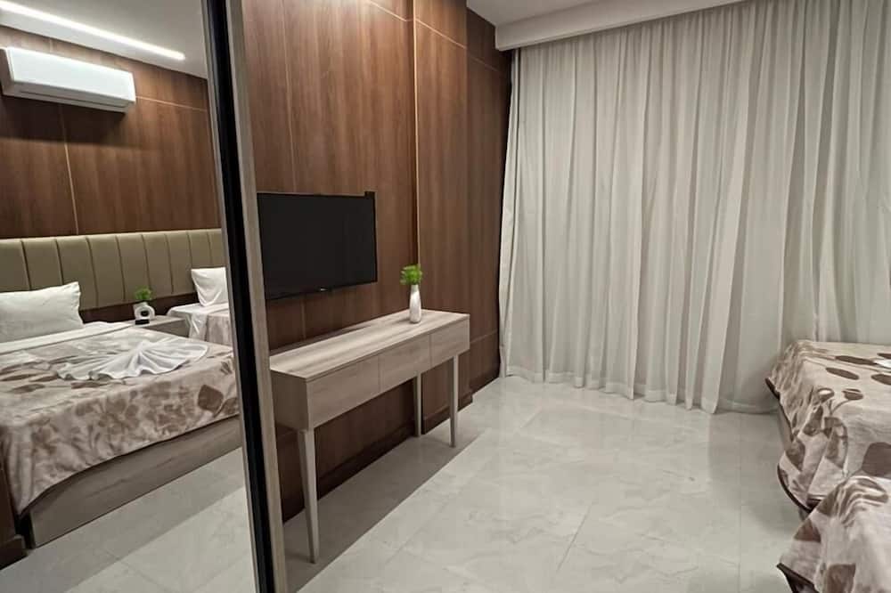 Royal Home Hotel