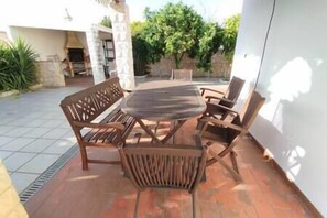 屋外ダイニングエリア