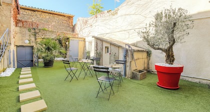 Air-conditioned Safari apartment with Rhône view 2/4pers
