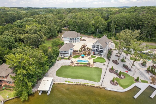 Exterior - 2 Luxury Lakefront Homes, Private Pool, Hot Tub, Boat Dock, Putting Green, Views (Hot Springs)