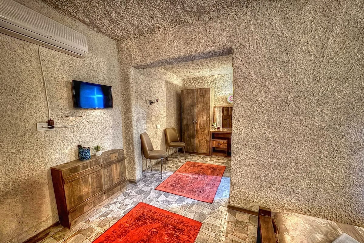 Standard Double Room, Garden View | Premium bedding, minibar, laptop workspace, free WiFi