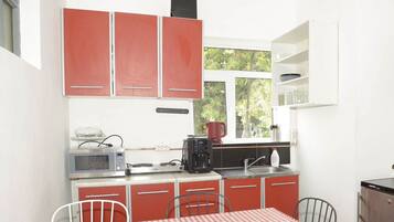 Fridge, microwave, toaster