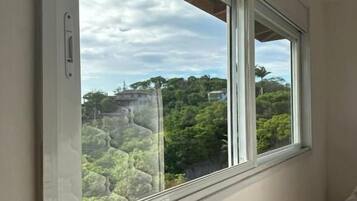 Superior Triple Room, Sea View | Free WiFi