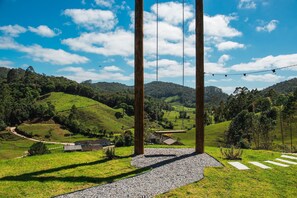 Honeymoon Cabin | Property grounds - Prana Chalé com Hidromassagem na Serra (Aguas Mornas)