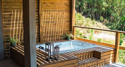 Prana Chalé com Hidromassagem na Serra