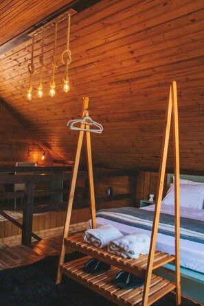 Cabane Lune de Miel | Literie de qualité supérieure, rideaux occultants, Wi-Fi gratuit
