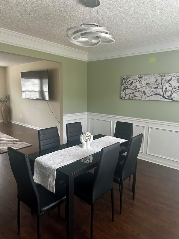 تناول الطعام