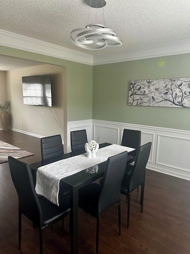 Vacation Paradise in Jonesboro