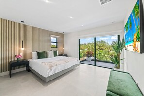 11 bedrooms, iron/ironing board, free WiFi, bed sheets