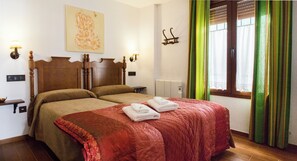 Comfort Apartment, Kitchen | Iron/ironing board, free WiFi - LA CASA DEL MAESTRO DE MÚSICA (Baeza)