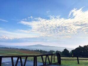 Miscellaneous - Spacious lodge with 18 bedrooms, large living area with pool table and more! (Tulsa)