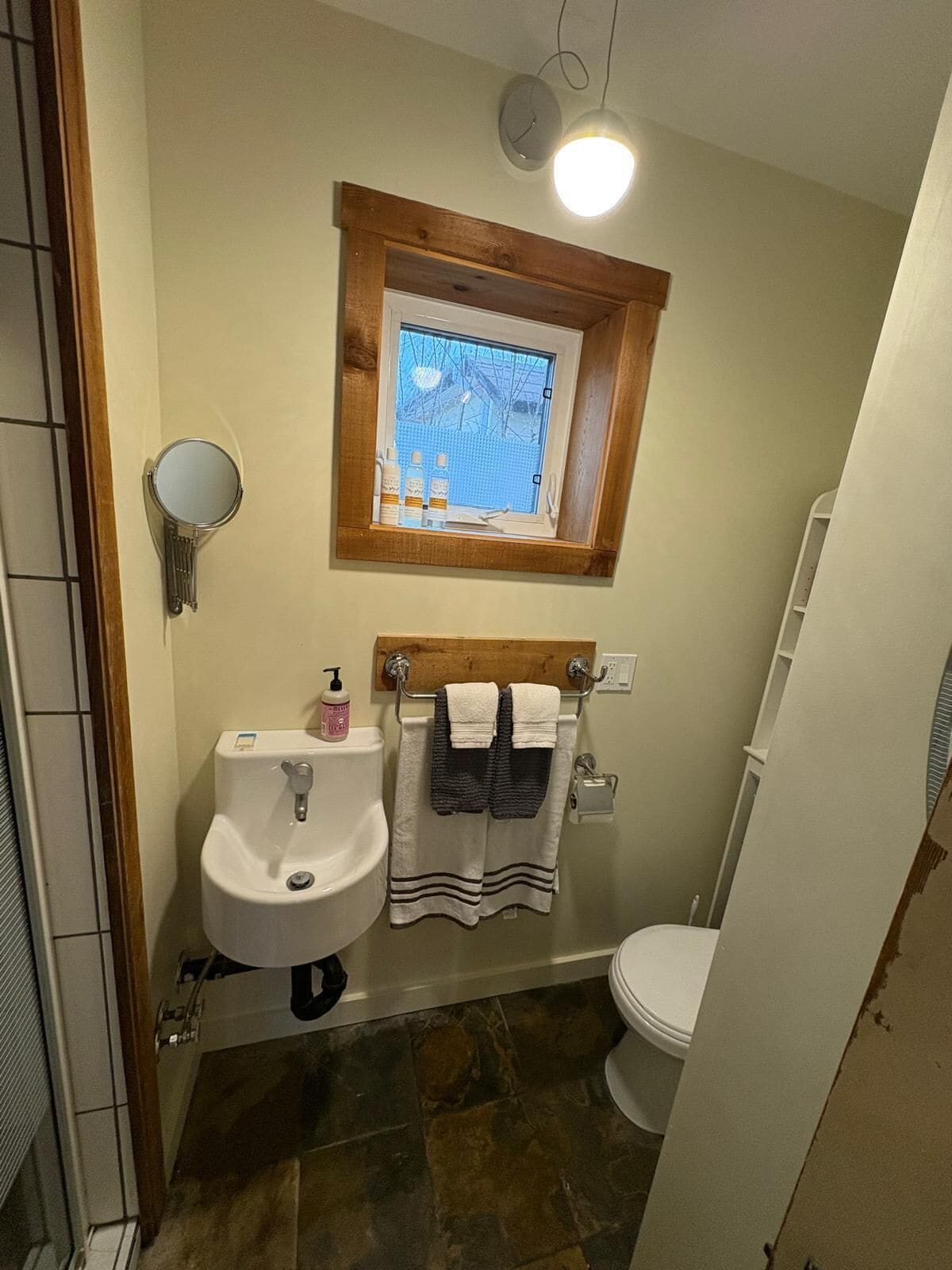 Classic Apartment, Non Smoking, Kitchenette | Bathroom