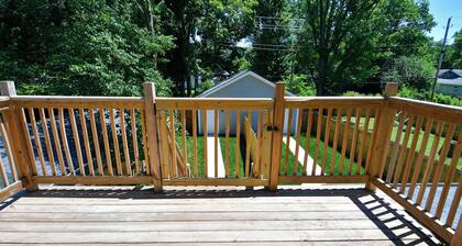 Charming modern duplex apartment well located near Broad Ripple