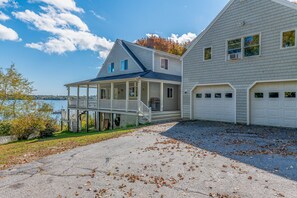 Exterior - Bay Haven. Comfort, deck & water access. (Harpswell)