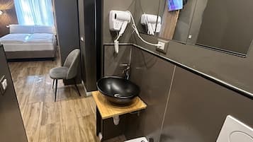 Blackout curtains, iron/ironing board, free WiFi