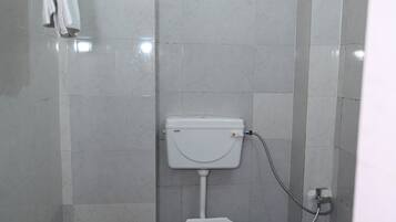 Sapone, shampoo, carta igienica