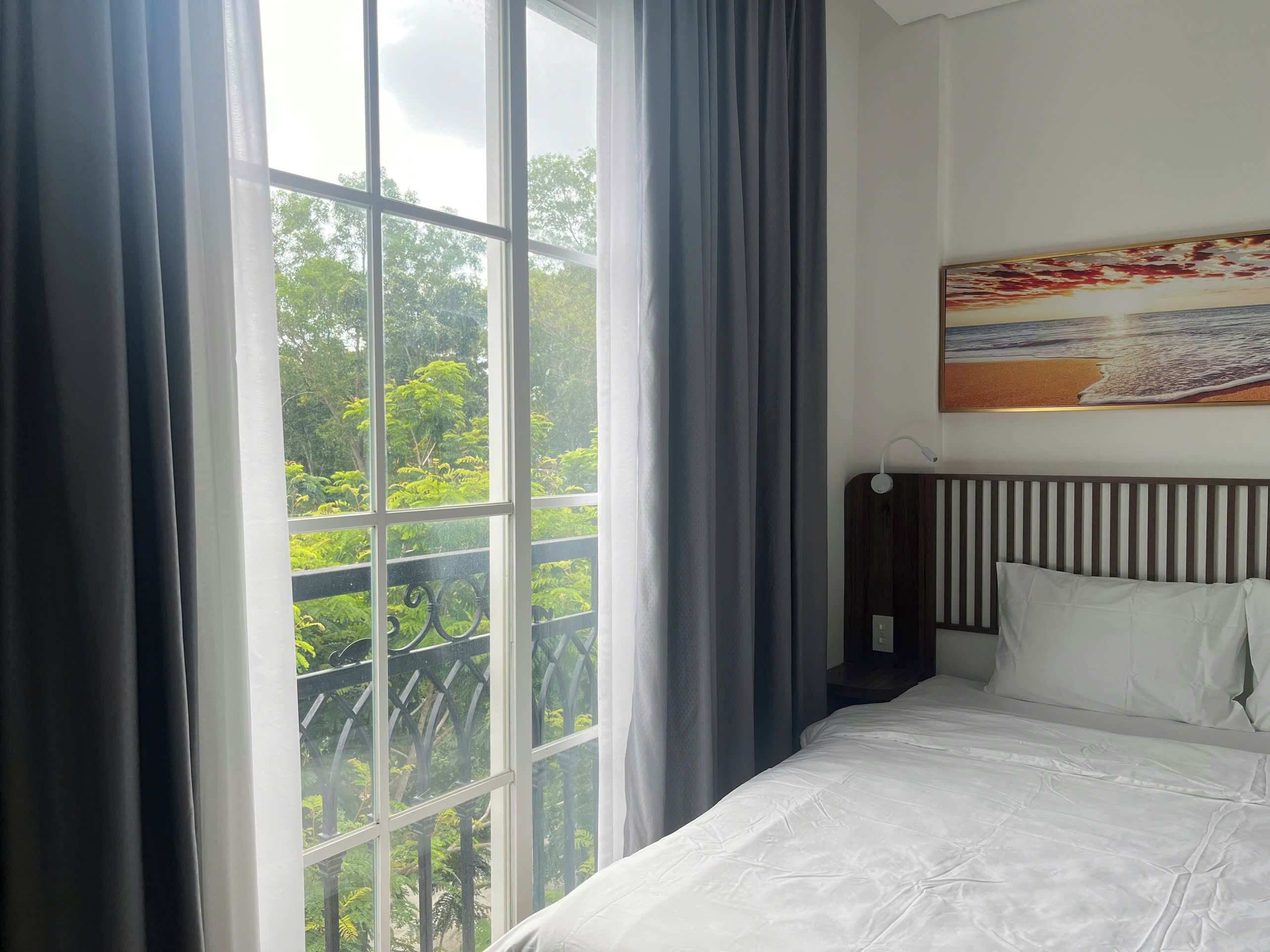 Standard Double Room, Garden View | Meja, ruang kerja komputer riba, Wi-fi percuma 