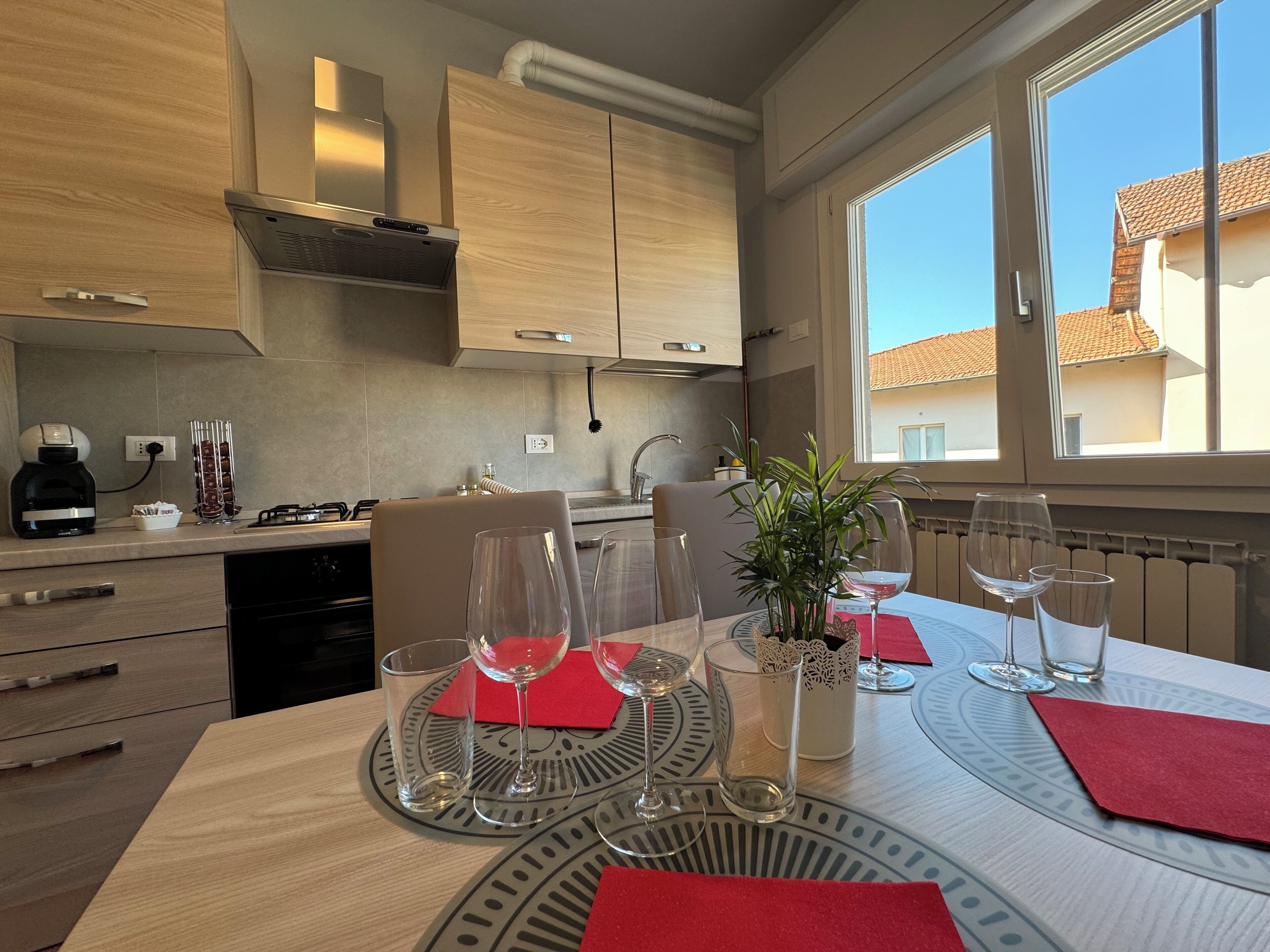 Réfrigérateur, four, plaque de cuisson, lave-vaisselle