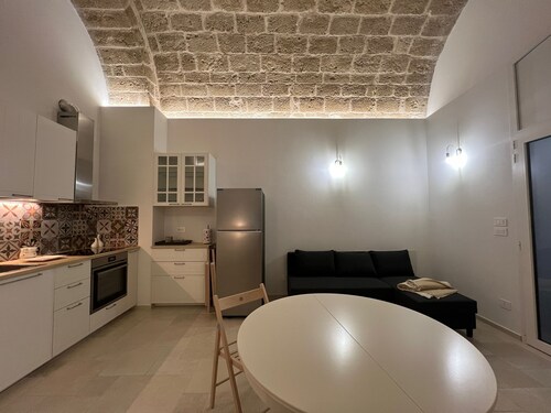 Renovated historic pied-à-terre in downtown, suitable for couple or family 