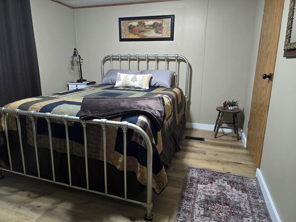 2 Schlafzimmer, Bügeleisen/Bügelbrett, kostenloses WLAN, Bettwäsche