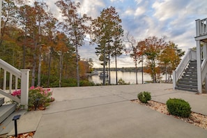 Property grounds - New! Lakeview, 4BR House, Pool, Pet friendly, WiFi, Free Parking (Littleton)