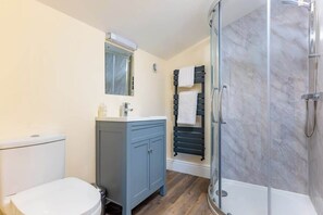 Shower - Sunny Side in the Heart of Beer (Beer)