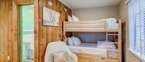 2 habitaciones, escritorio, wifi y ropa de cama