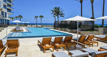 Modern 2BR 2.5BA high-end condo in Luxury Resort Amrit