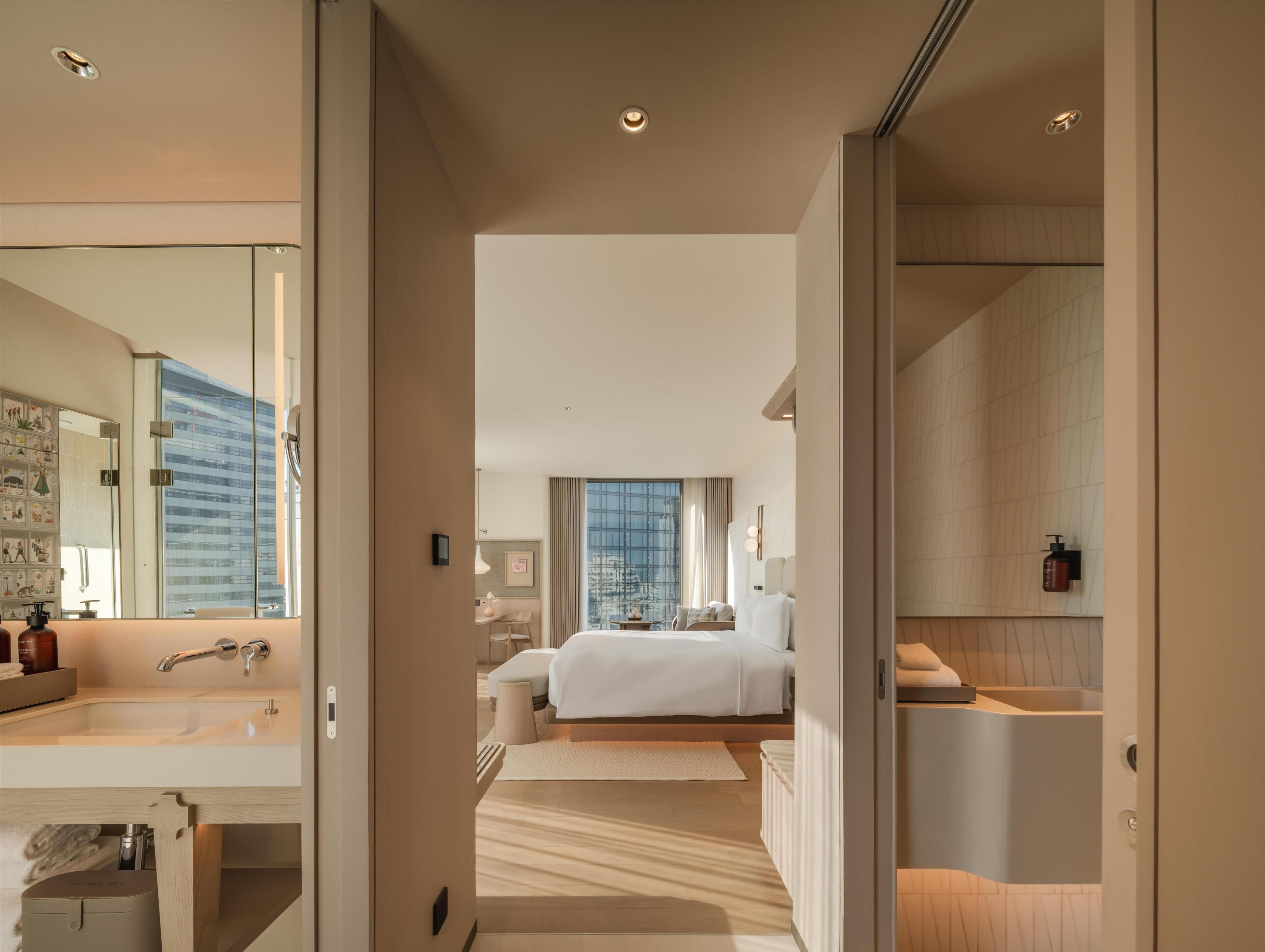 Foto - Kromo Bangkok, Curio Collection By Hilton